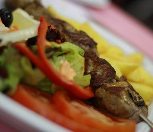 Easy Chicken Wings, Beef Espetada & Rusk and Chocolate Chip Pudding Easy Chicken Wings