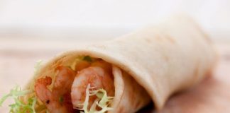 Prawn Wrap with Tartar Sauce & Carrot Cake Prawn Wrap