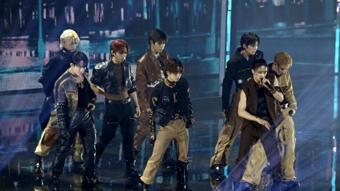 Stray Kids